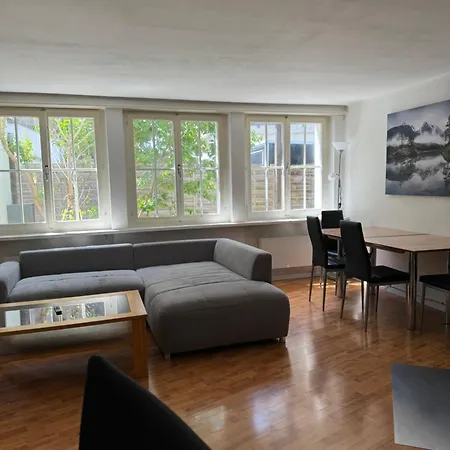 بيت للعطل Garden House