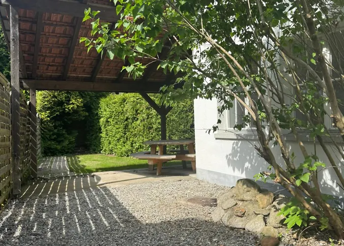 بيت للعطل Garden House *